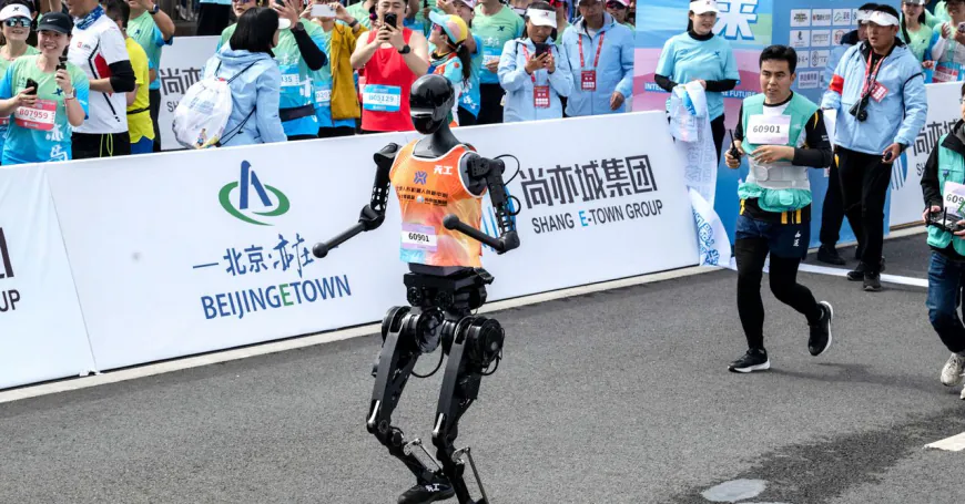 Stumbling and Overheating, Most Humanoid Robots Fail to Finish Half-Marathon in Beijing