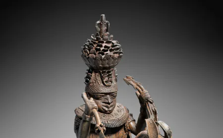 Museum’s Benin Bronzes Are Reclaimed by Wealthy Collector