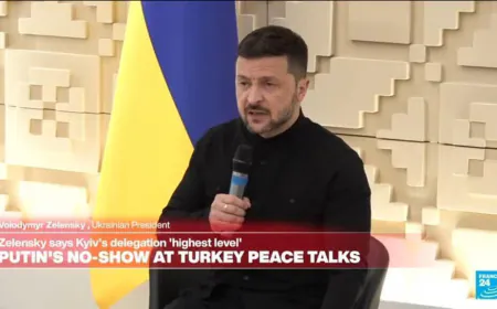 Ukraine's Zelensky says he is 'ready' for talks with Putin in a news conference in Turkey