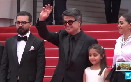 Iranian film director Jafar Panahi Cannes festival comeback