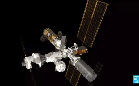 Italy: Space station gateway sent into the moon's orbit