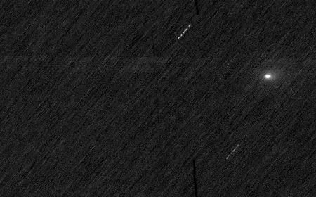 Interstellar comet passing by Mars seen in rare images