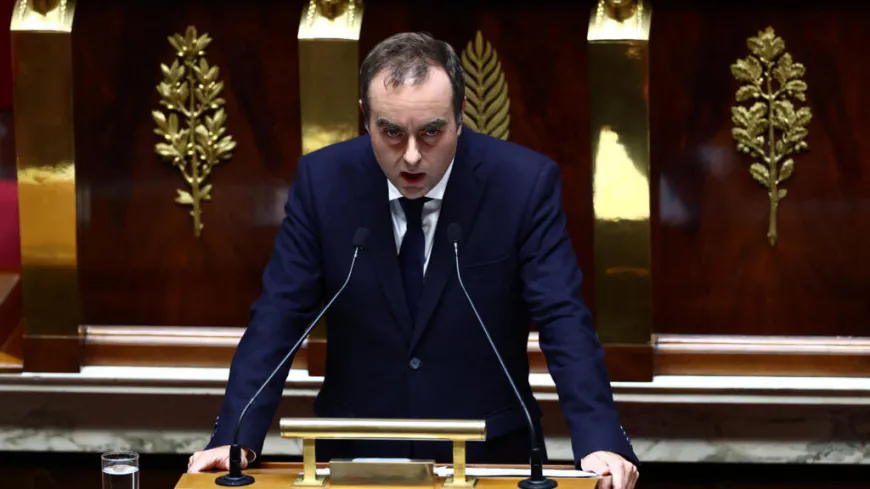 Moody’s maintains French credit rating but warns of ‘negative’ outlook