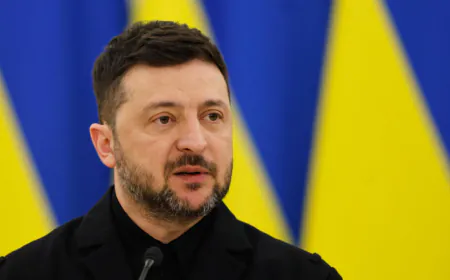 US ties Ukraine security guarantees to Donbas withdrawal, Zelensky says