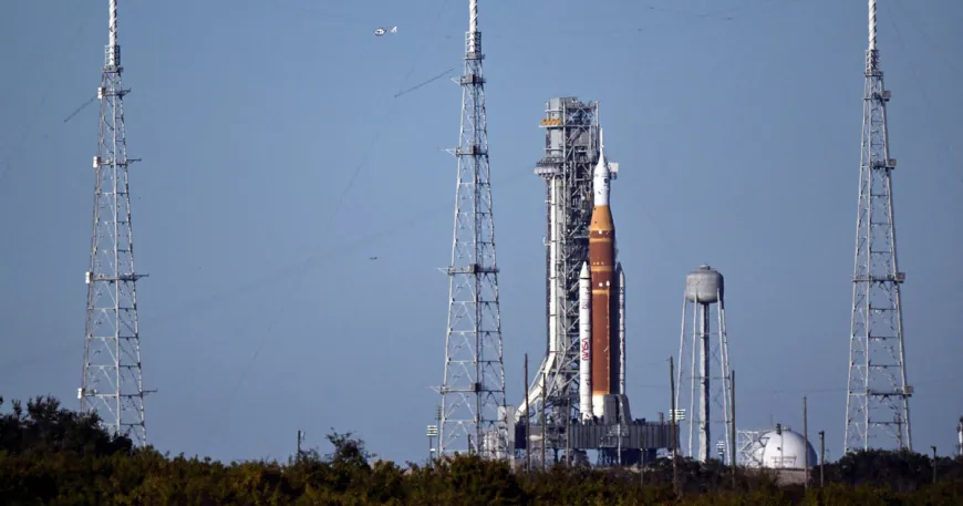 NASA announces major overhaul of Artemis moon program "to take down risk"