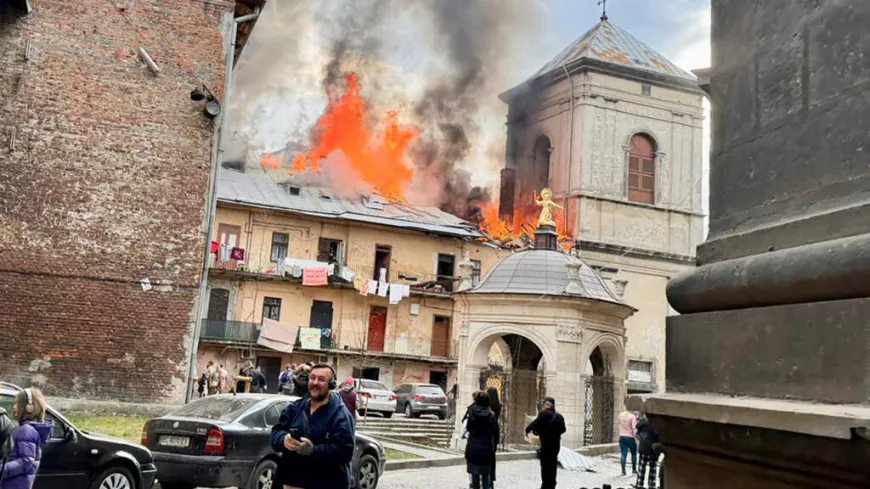 The week in pictures: Massive daytime attack on Ukraine, 'No Kings' and France's adieu to Jospin