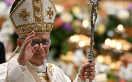 Pope Leo condemns ‘violence of war’ in first Easter Mass amid Iran conflict