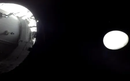 Follow live: Artemis II's final lunar flyby