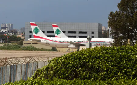 Planes fly from Beirut airport despite Israeli bombing