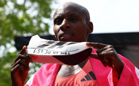 London Marathon: Kenya's Sabastian Sawe sets world-record men’s time of under 2 hours