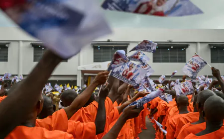 Pope Leo, Visiting African Prison, Urges Inmates to Find Hope Amid Despair