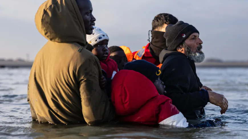 UK, France agree on three-year deal to curb Channel migrant crossings
