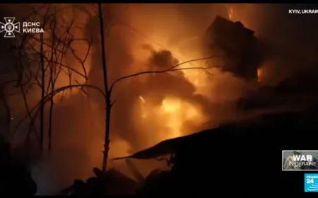 Russian strikes on Ukraine kill three