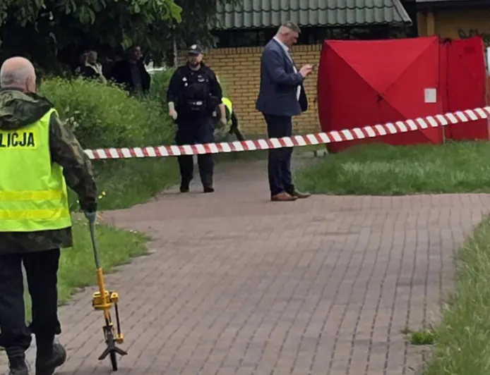 Fatal shooting of Russian anti-Putin artist likely politically motivated, Polish PM says