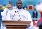 Guinée : Mamadi Doumbouya, du putsch à la présidence — la transition est-elle vraiment terminée ?
