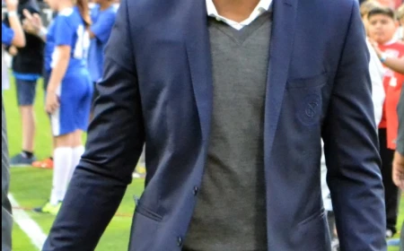 Sénégal : Patrick Vieira prend les commandes des Lions, un choix qui ouvre une nouvelle ère