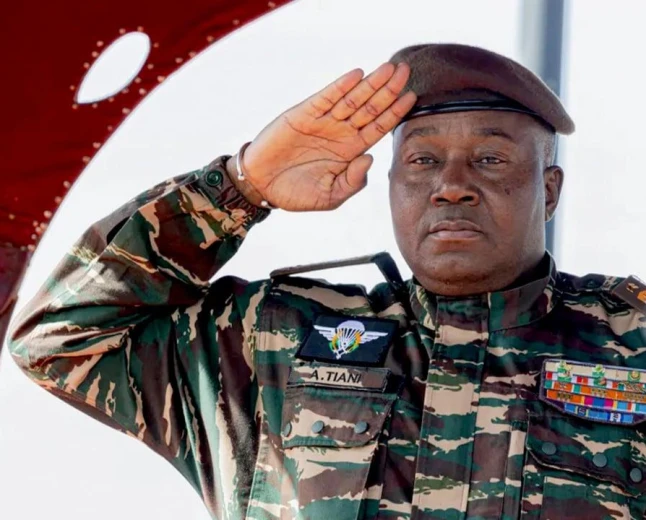 Niger : mutinerie à Niamey, des soldats attaquent l’aéroport et visent le palais présidentiel