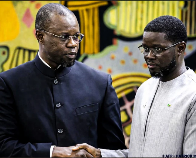Sénégal : le Conseil constitutionnel bloque l’encadrement des fonds politiques, le duel Diomaye–Sonko change de terrain
